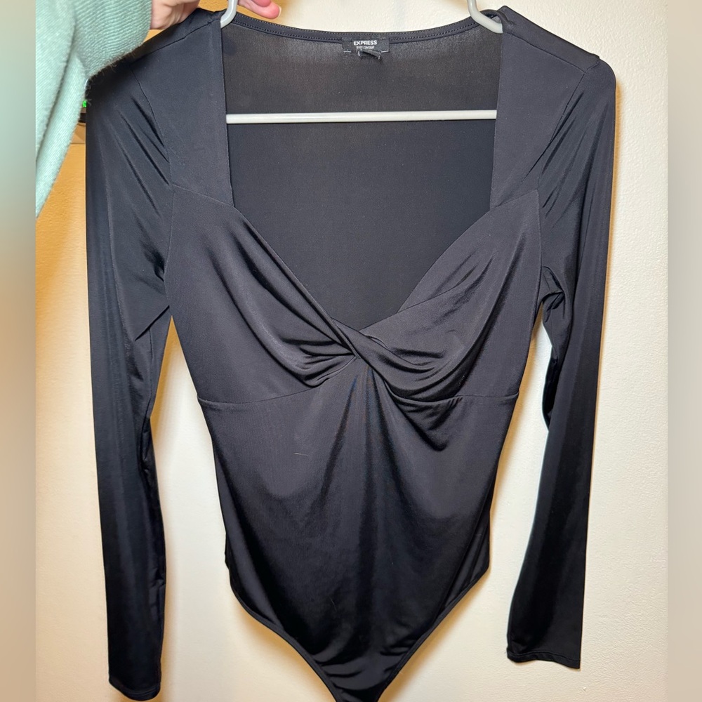 Express Body Contour Twist Front Sexy Bodysuit